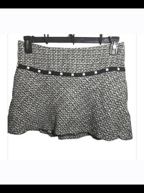 Bebe Black White Tweed Mini Skirt Size 8 Studded Waist Career Chic